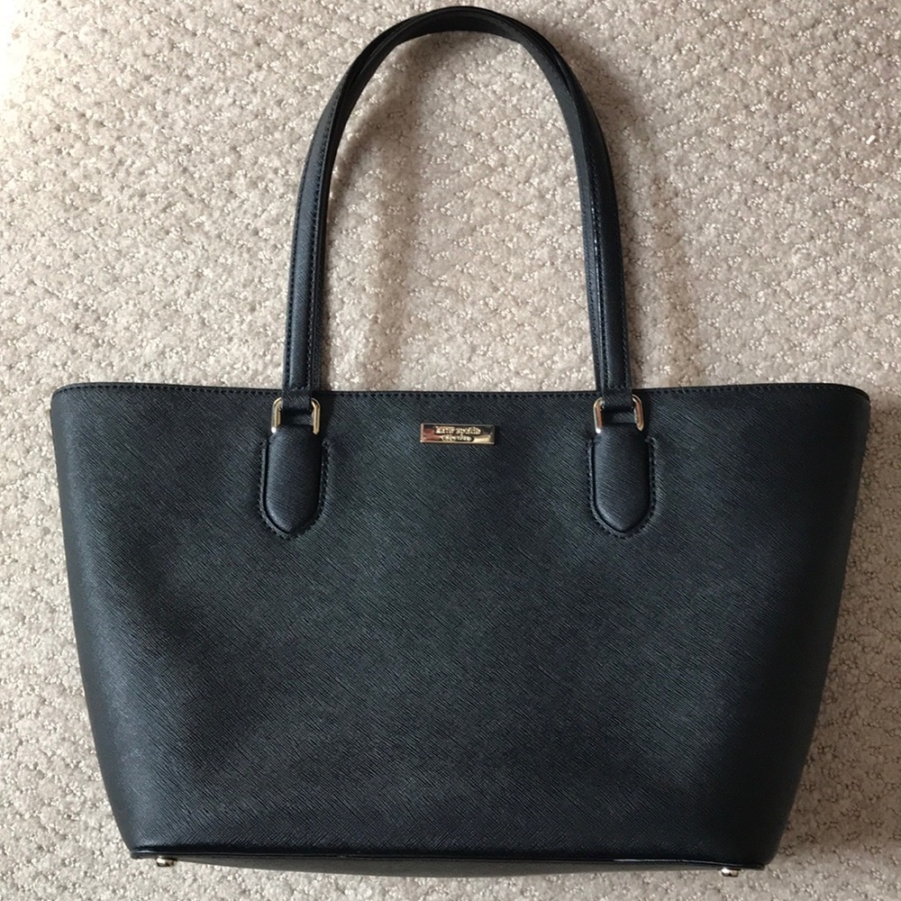 Black Kate Spade Laurel Purse ♠️